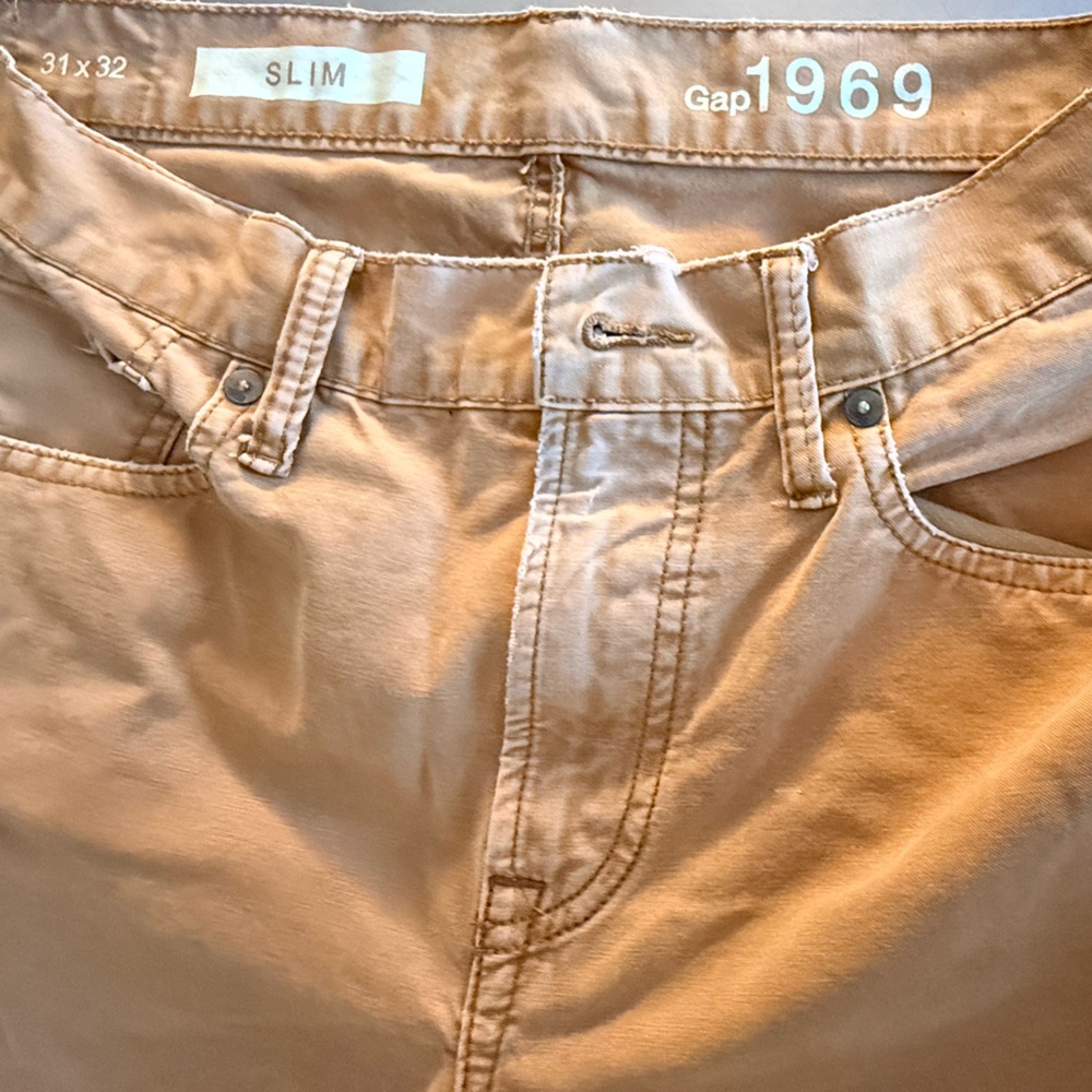 GAP Men's Slim Fit Tan Jeans